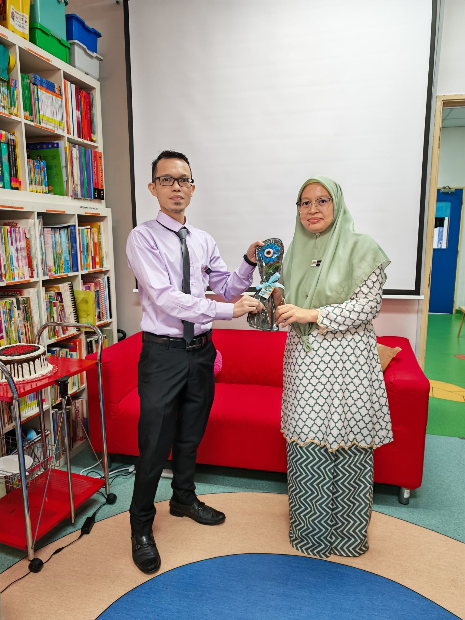 11_SAMBUTAN HARI GURU